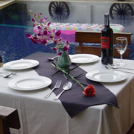 Karon Pool Hotel Bagian luar foto